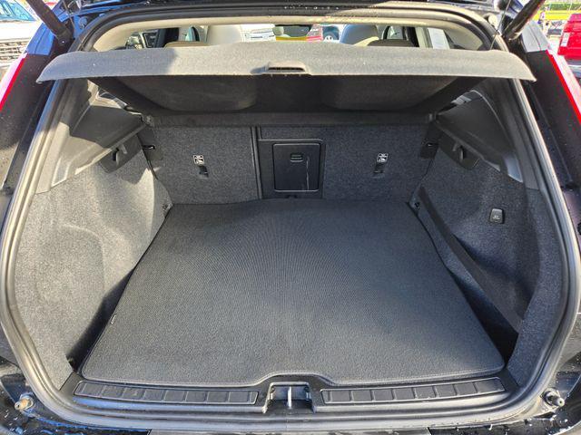 used 2019 Volvo XC40 car, priced at $20,888