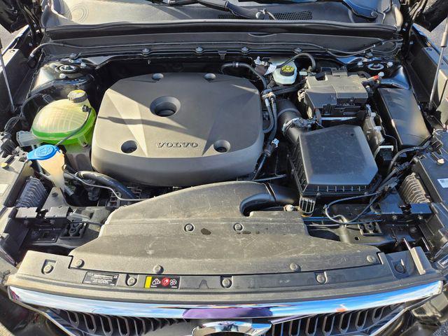 used 2019 Volvo XC40 car, priced at $20,888