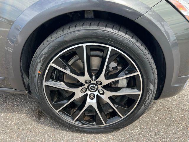 used 2020 Volvo V90 Cross Country car, priced at $29,990