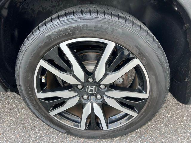 used 2020 Honda Pilot car, priced at $25,490