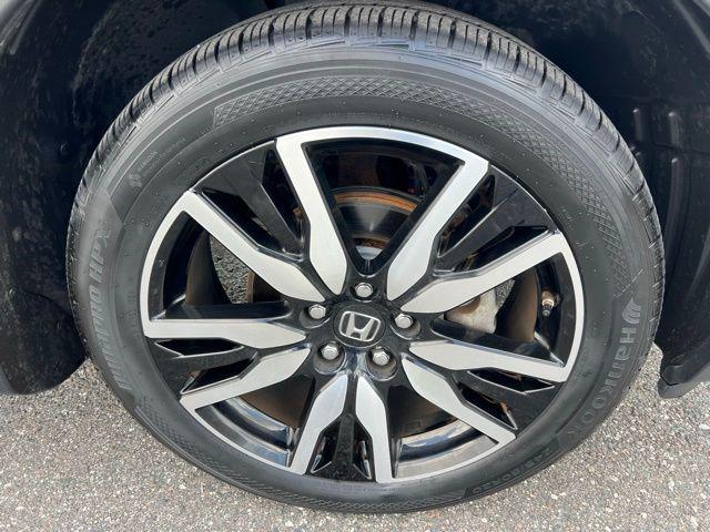 used 2020 Honda Pilot car, priced at $25,490