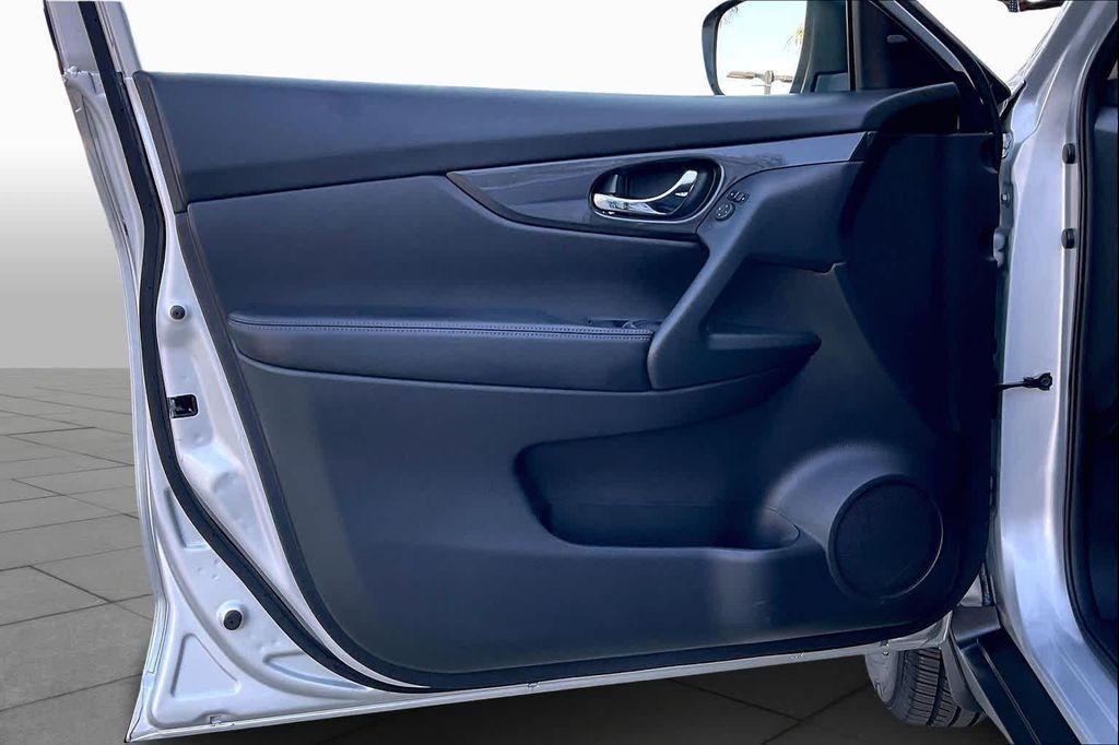 used 2020 Nissan Rogue car, priced at $16,000