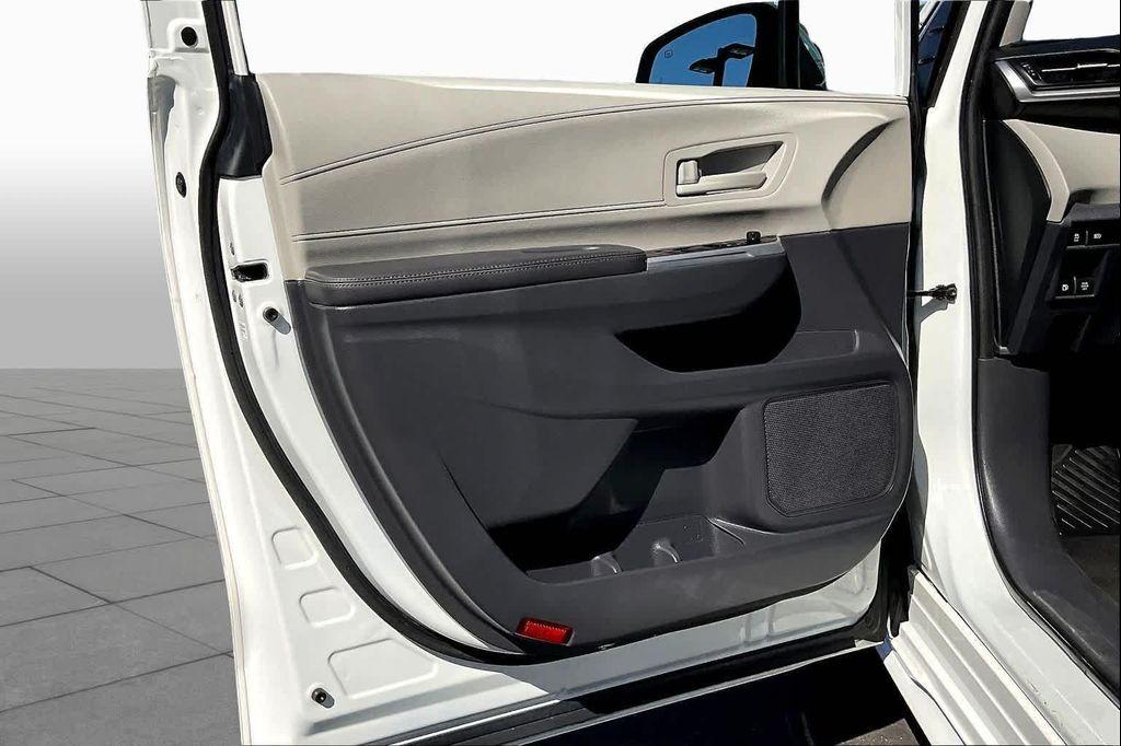 used 2022 Toyota Sienna car, priced at $32,500