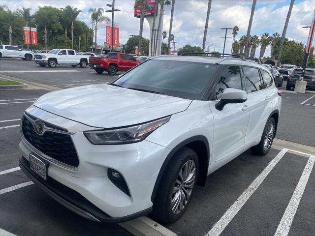 new 2022 Toyota Highlander car