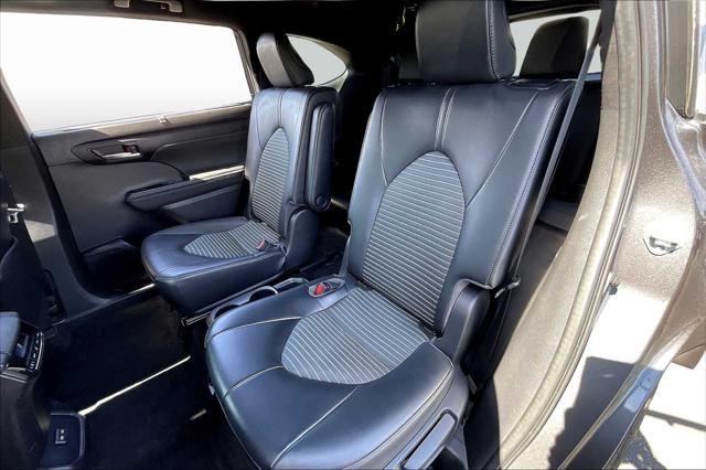 used 2023 Toyota Highlander car, priced at $38,500