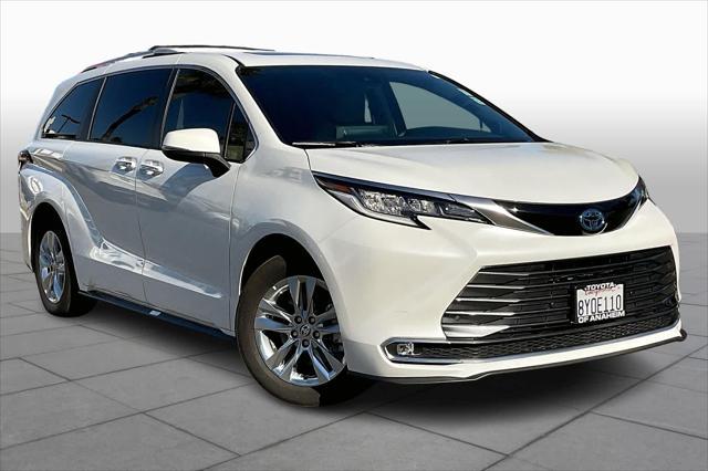 used 2022 Toyota Sienna car, priced at $45,366