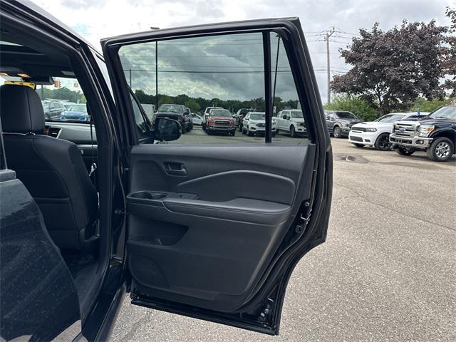 used 2022 Honda Passport car, priced at $29,621