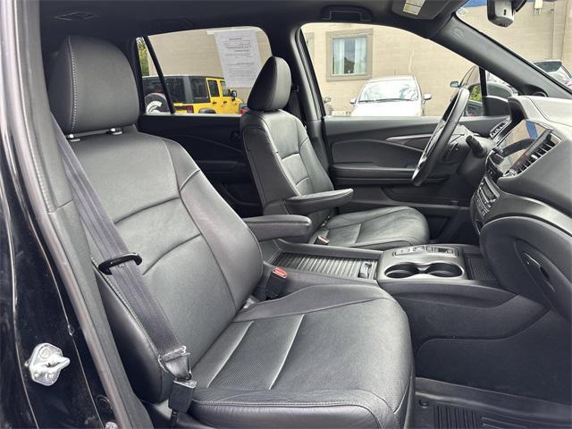 used 2022 Honda Passport car, priced at $29,621