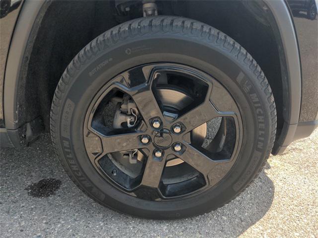 used 2019 Jeep Grand Cherokee car, priced at $21,321