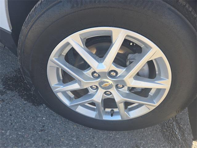 used 2024 Chevrolet Equinox car, priced at $22,339