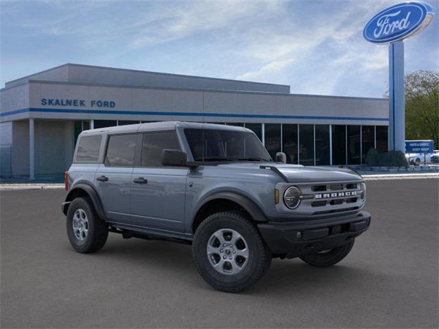 new 2024 Ford Bronco car, priced at $43,221