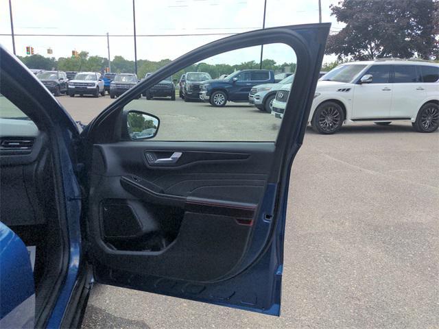 used 2023 Ford Escape car, priced at $25,325