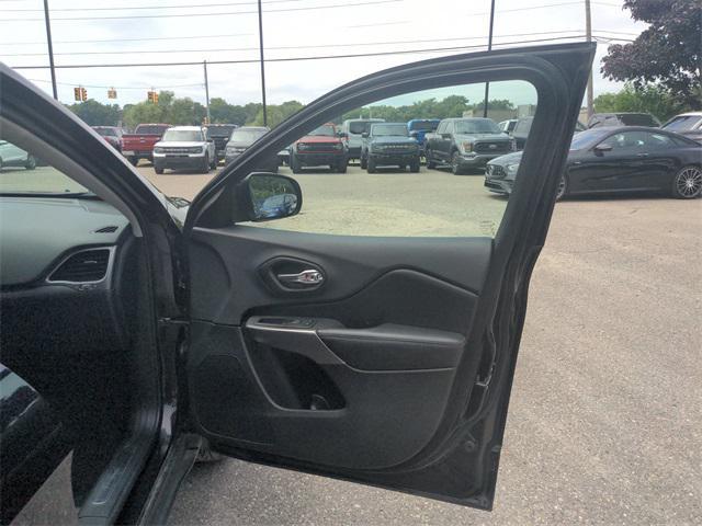 used 2019 Jeep Cherokee car, priced at $16,997