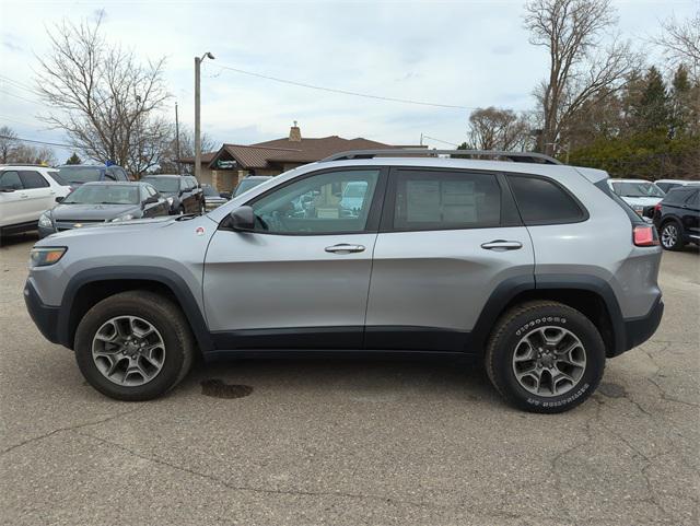 used 2020 Jeep Cherokee car, priced at $22,047