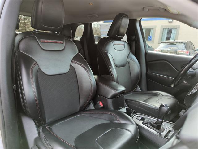 used 2020 Jeep Cherokee car, priced at $22,047