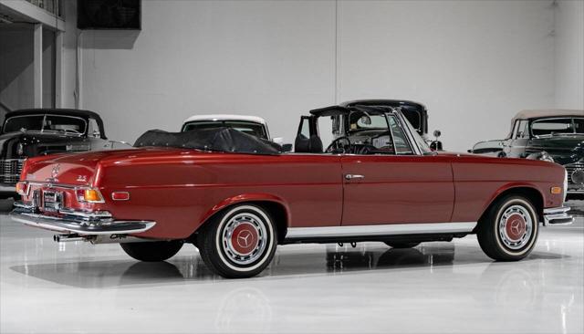 used 1971 Mercedes-Benz 280SE car, priced at $329,900