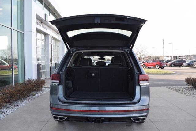 new 2025 Volkswagen Atlas car, priced at $52,745