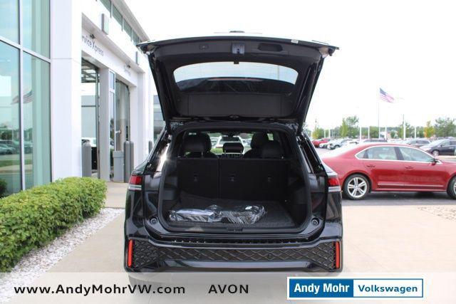 new 2025 Volkswagen Tiguan car, priced at $39,486