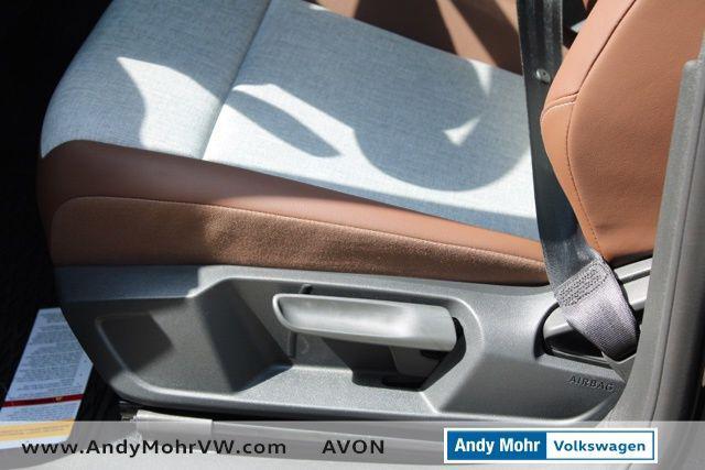 new 2025 Volkswagen ID.4 car, priced at $44,495