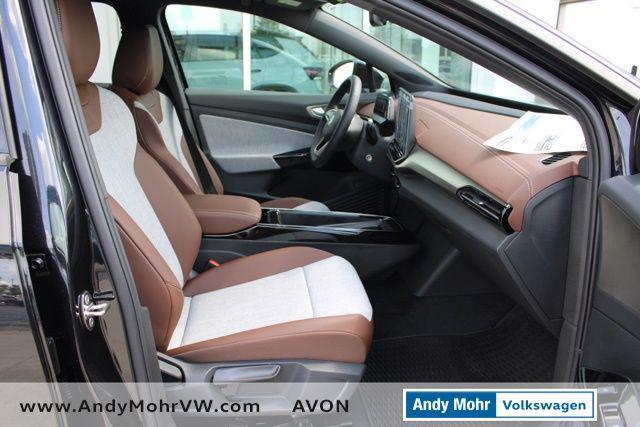 new 2025 Volkswagen ID.4 car, priced at $44,495