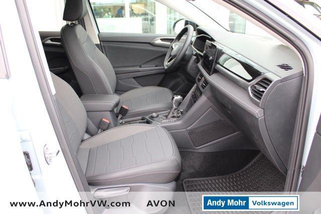 new 2025 Volkswagen Taos car, priced at $33,553