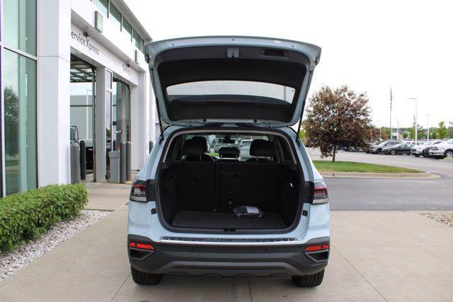 new 2025 Volkswagen Taos car, priced at $31,553