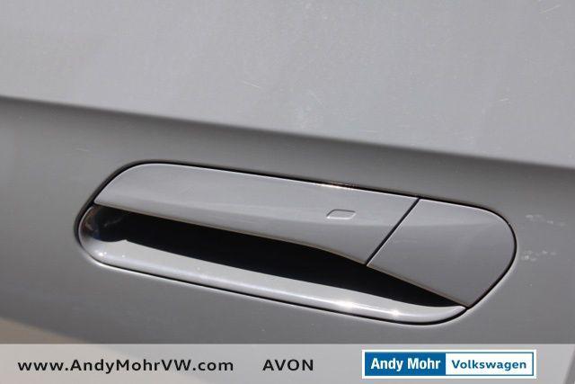 new 2025 Volkswagen ID.4 car, priced at $40,995