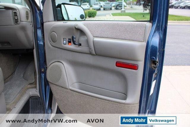 used 2000 GMC Safari car, priced at $6,750