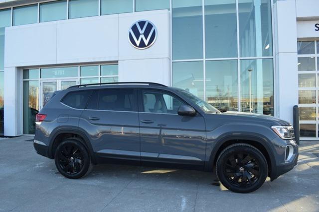 new 2025 Volkswagen Atlas car, priced at $45,257