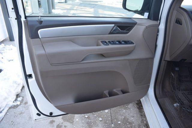 used 2011 Volkswagen Routan car, priced at $5,500