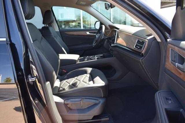 new 2024 Volkswagen Atlas car, priced at $42,105