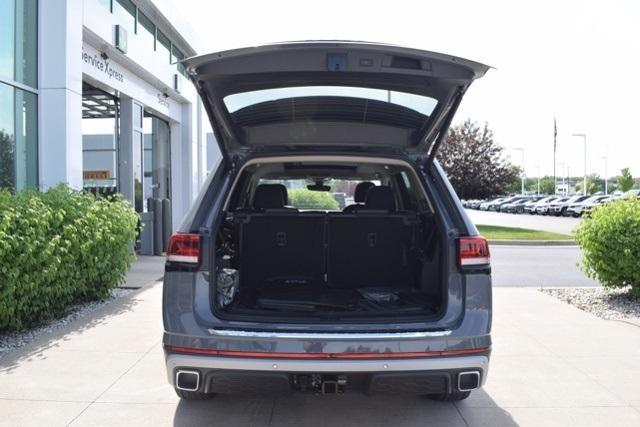 new 2024 Volkswagen Atlas car, priced at $49,328