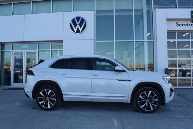 new 2025 Volkswagen Atlas Cross Sport car, priced at $52,462