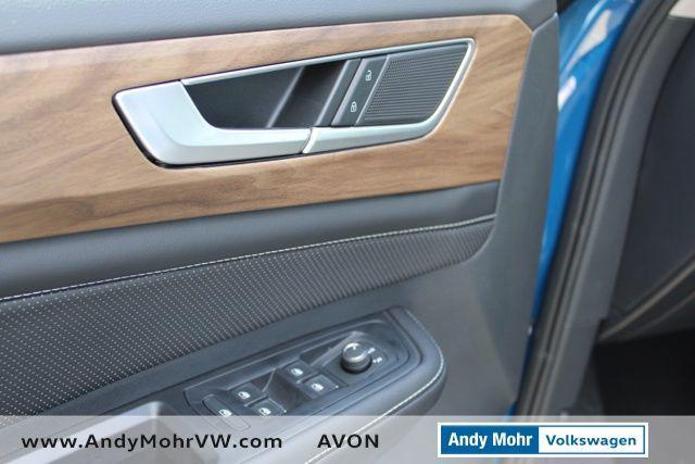 new 2025 Volkswagen Atlas car, priced at $38,373