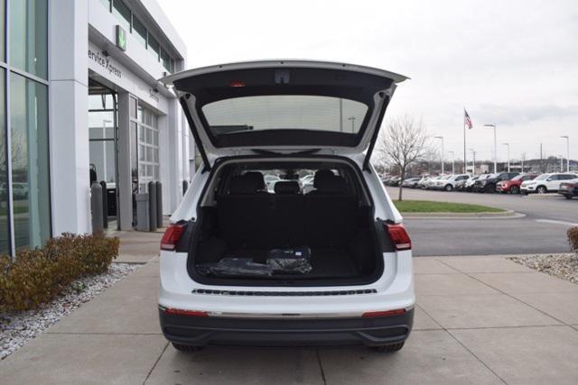 new 2024 Volkswagen Tiguan car, priced at $32,033