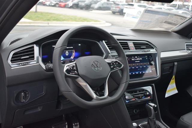 new 2024 Volkswagen Tiguan car, priced at $33,799