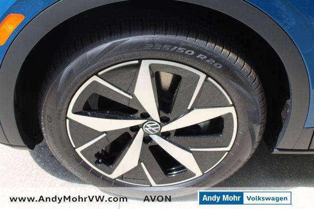 new 2025 Volkswagen ID.4 car, priced at $45,932