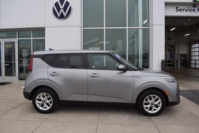 used 2022 Kia Soul car, priced at $16,499