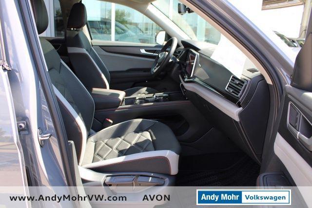 new 2025 Volkswagen Atlas car, priced at $44,021