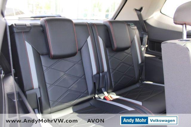 new 2025 Volkswagen Atlas car, priced at $44,021