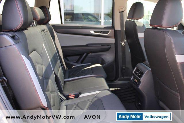 new 2025 Volkswagen Atlas car, priced at $44,021