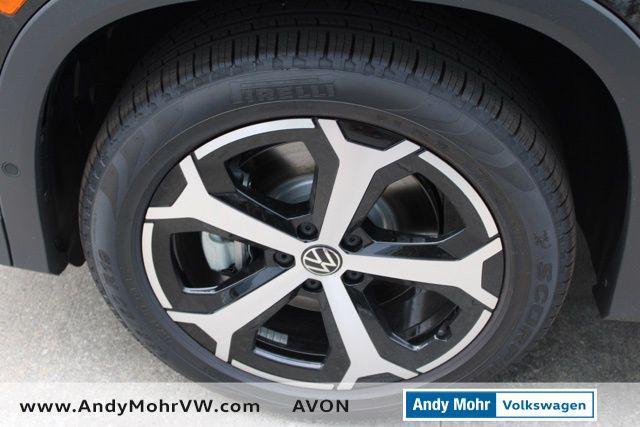 new 2025 Volkswagen Tiguan car, priced at $34,618