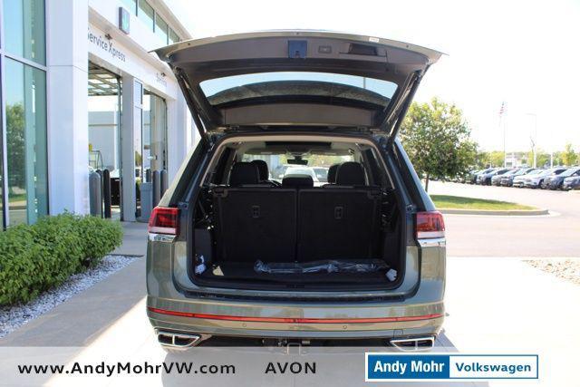 new 2025 Volkswagen Atlas car, priced at $52,388