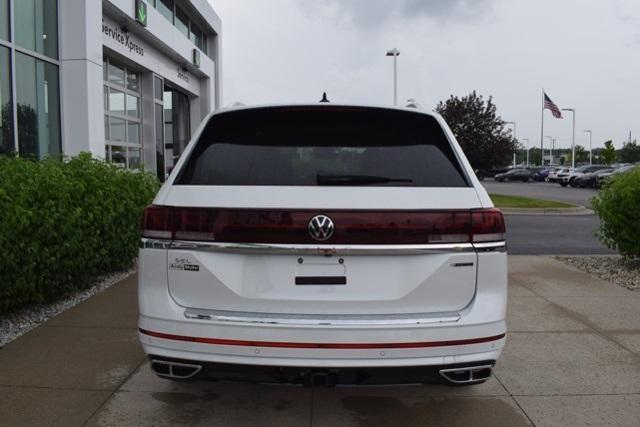 new 2024 Volkswagen Atlas car, priced at $54,271