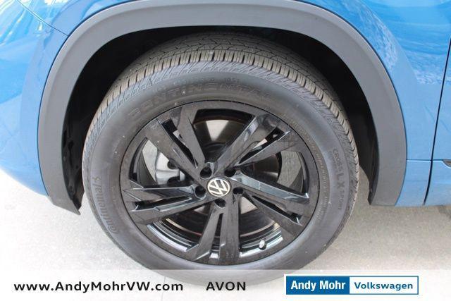 new 2025 Volkswagen Atlas Cross Sport car, priced at $47,512