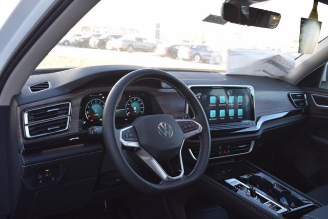 new 2025 Volkswagen Atlas car, priced at $48,343