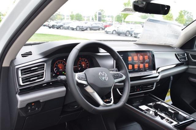 new 2024 Volkswagen Atlas car, priced at $48,828