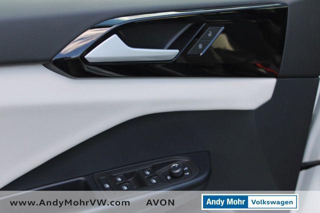 new 2025 Volkswagen Taos car, priced at $27,790