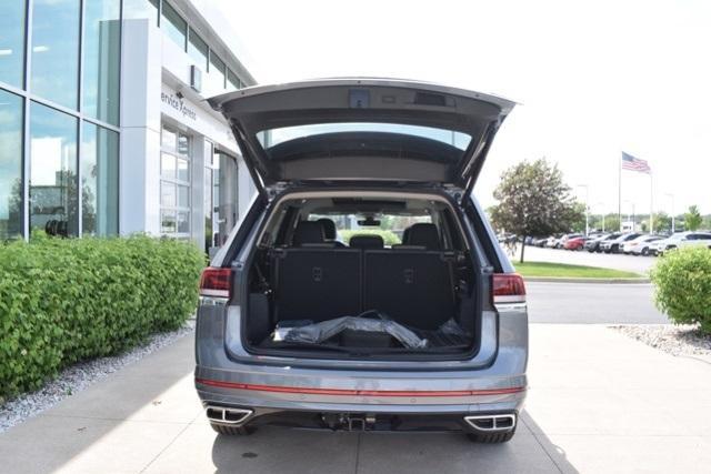 new 2024 Volkswagen Atlas car, priced at $52,906