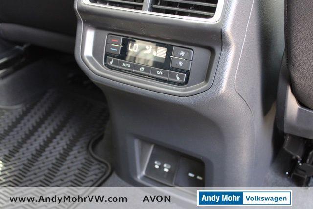 new 2025 Volkswagen Atlas car, priced at $52,168